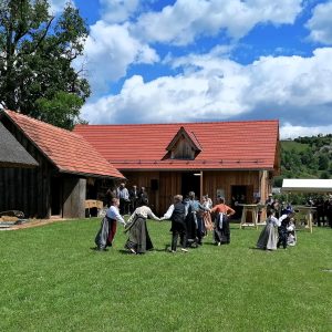 VÜLETJE – praznik pomladi in tradicije v Halozah